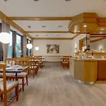 ホテル Schomacker