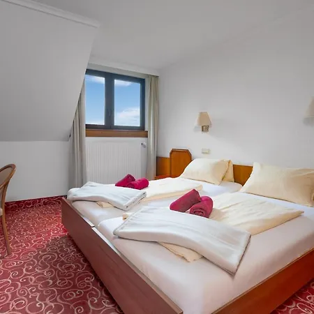 Hotel Schomacker 3*