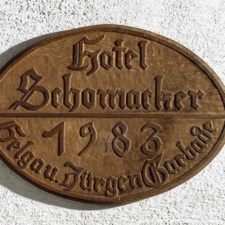 Schomacker 酒店 利林塔尔