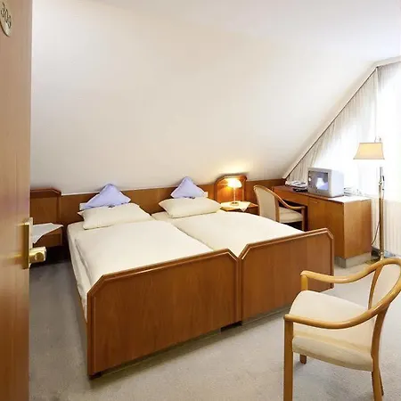 Hotel Schomacker 3*
